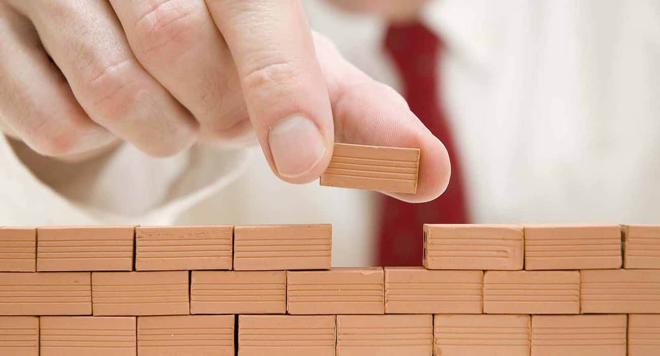 What Can a Party Wall Delay Actually Cost a Project Bromley?